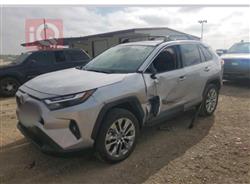 تۆیۆتا ڕاڤ 4